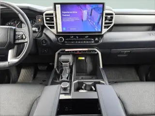 Toyota Tundra 2025 4x2 SR5 4p CrewMax Cabina Pickup SB