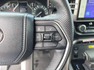 Toyota Tundra 2025 4x2 SR5 4p CrewMax Cabina Pickup SB