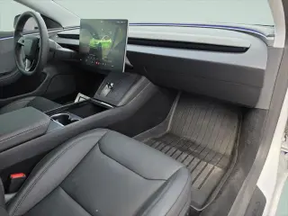 Tesla Model 3 2025 Long Range 4p Fastback