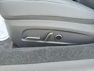 Tesla Model 3 2025 Long Range 4p Fastback