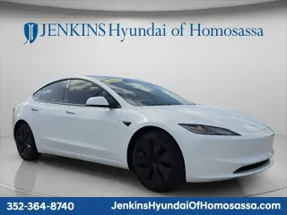 Tesla Model 3 2025 Long Range 4p Fastback