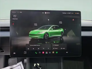 Tesla Model 3 2025 Long Range 4p Fastback