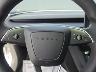 Tesla Model 3 2025 Long Range 4p Fastback