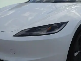 Tesla Model 3 2025 Long Range 4p Fastback