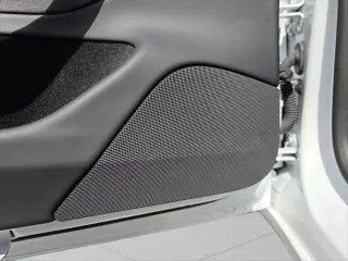 Tesla Model 3 2025 Long Range 4p Fastback
