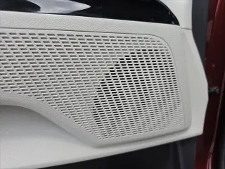 Kia Carnival 2022 SX Miniván de 4 puertas