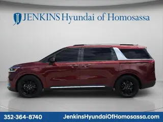 Kia Carnival 2022 SX Miniván de 4 puertas