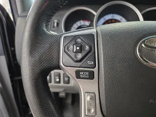 Toyota Tacoma 2015 4x4 V6 Cabina Doble 5.0 pies caja corta 6 marchas