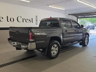 Toyota Tacoma 2015 4x4 V6 Cabina Doble 5.0 pies caja corta 6 marchas