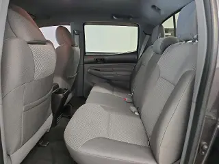 Toyota Tacoma 2015 4x4 V6 Cabina Doble 5.0 pies caja corta 6 marchas