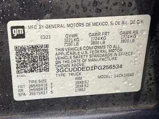 Chevrolet Silverado 1500 2023 4x4 LT 4p Crew Cab 5.8 pies CB con 1LT