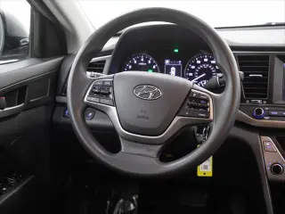 Hyundai ELANTRA 2018 SEL 4p Sedan (EE. UU.)