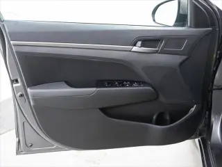 Hyundai ELANTRA 2018 SEL 4p Sedan (EE. UU.)