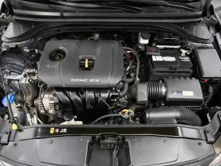 Hyundai ELANTRA 2018 SEL 4p Sedan (EE. UU.)