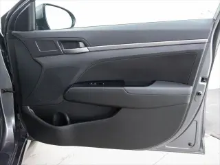 Hyundai ELANTRA 2018 SEL 4p Sedan (EE. UU.)