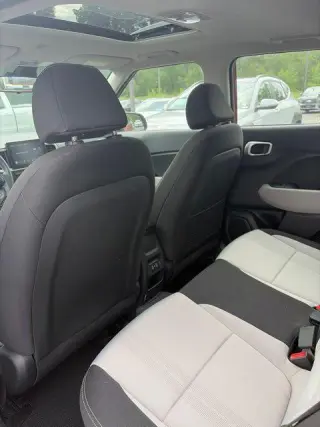 Hyundai VENUE 2024 SEL Crossover de 4 puertas