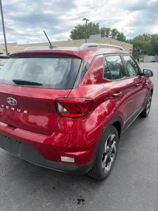 Hyundai VENUE 2024 SEL Crossover de 4 puertas