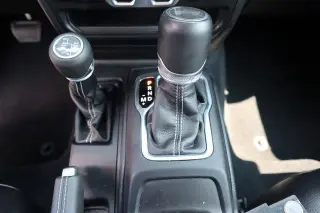 Jeep Wrangler 2023 4x4 Sahara 4xe SUV de 4 puertas
