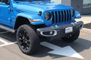 Jeep Wrangler 2023 4x4 Sahara 4xe SUV de 4 puertas