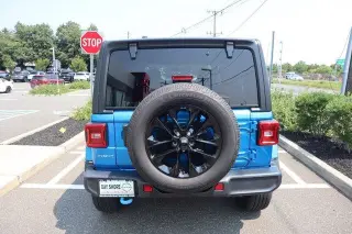 Jeep Wrangler 2023 4x4 Sahara 4xe SUV de 4 puertas