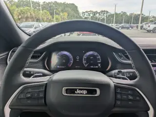 Jeep Grand Cherokee L 2024 4x2 Limited SUV de 4 puertas