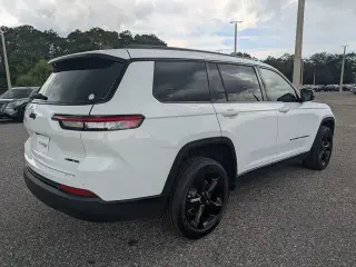 Jeep Grand Cherokee L 2024 4x2 Limited SUV de 4 puertas