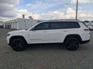 Jeep Grand Cherokee L 2024 4x2 Limited SUV de 4 puertas