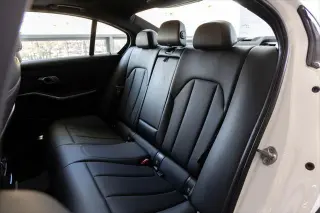 BMW Serie 3 2022 Sedán 330i de 4 puertas