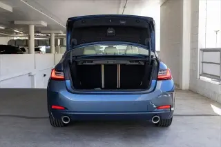 Sedán de 4 puertas BMW Serie 3 2026 330i