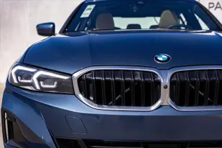 Sedán de 4 puertas BMW Serie 3 2026 330i