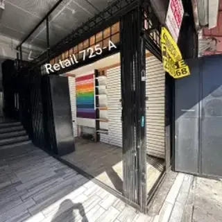 LOCALES/STORAGES📍725 Alvarado
