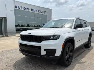 Jeep Grand Cherokee L 2023 4x4 Laredo SUV 4p.
