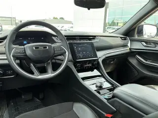 Jeep Grand Cherokee L 2023 4x4 Laredo SUV 4p.