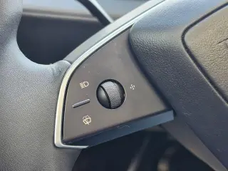 Tesla Model Y 2026 AWD Long Range 4p Crossover