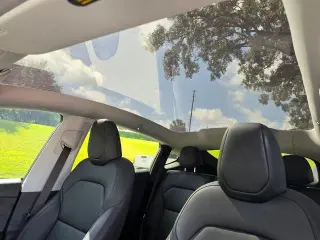 Tesla Model Y 2026 AWD Long Range 4p Crossover