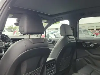 Audi Q7 2025 AWD quattro Premium 45 TFSI 4p SUV