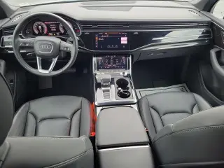 Audi Q7 2025 AWD quattro Premium 45 TFSI 4p SUV