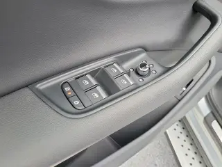 Audi Q7 2025 AWD quattro Premium 45 TFSI 4p SUV
