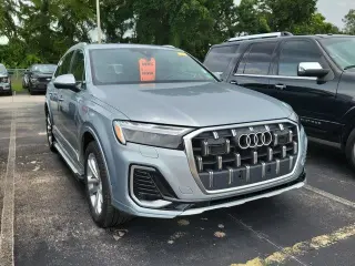 Audi Q7 2025 AWD quattro Premium 45 TFSI 4p SUV