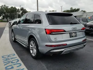 Audi Q7 2025 AWD quattro Premium 45 TFSI 4p SUV