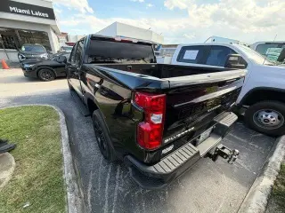 Chevrolet Silverado 1500 2024 4x2 Custom 4p Cabina Crew 5.8 pies SB