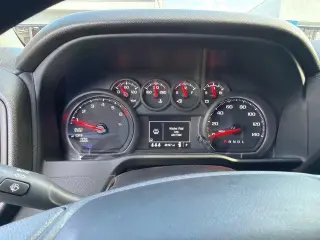 Chevrolet Silverado 1500 2024 4x2 Custom 4p Cabina Crew 5.8 pies SB