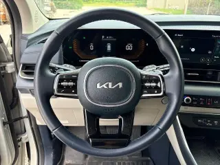 Kia Carnival Híbrido 2025 EX 4p Minivan