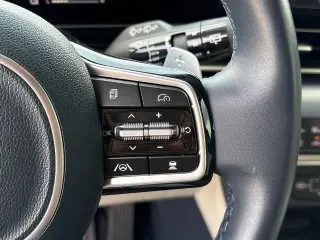 Kia Carnival Híbrido 2025 EX 4p Minivan