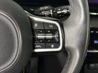 Kia Carnival 2024 SX 4p Mini-Furgoneta