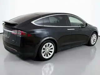 Tesla Model X 2017 AWD 90D 4 puertas SUV