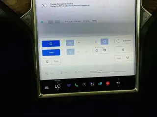 Tesla Model X 2017 AWD 90D 4 puertas SUV