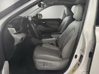 Toyota Highlander 2021 XLE 4p SUV