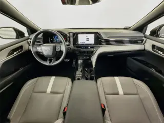 Toyota Camry 2025 SE 4p Sedan