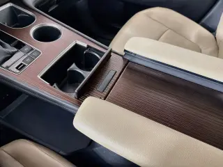 Toyota Sienna 2023 AWD XLE 7-Pasajeros 4p Mini-Van